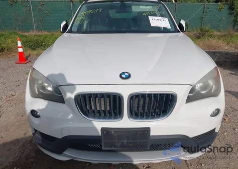 2015 BMW X1 xDrive28I z USA, uszkodzony, nr VIN WBAVL1C54FVY29057